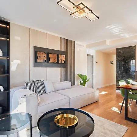 Apartment Vitania I Penthouse With Jacuzzi *