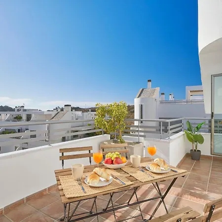 Apartment Vitania I Penthouse With Jacuzzi
